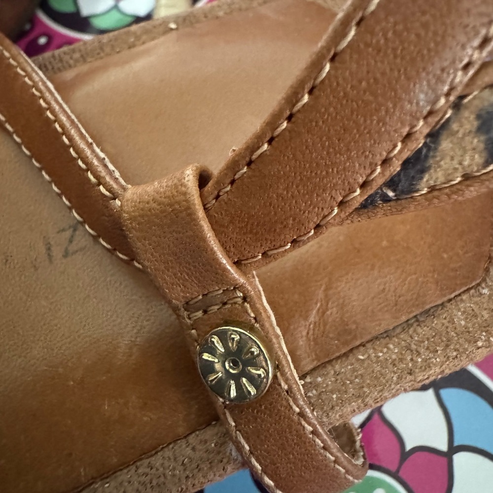 Isaac Mizrahi Cognac & Leopard Thong Sandals! ECU - Picture 3 of 9